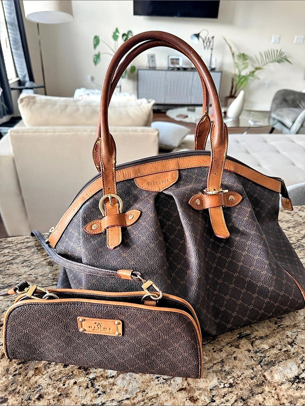Rioni Signature Brown Accessory Shoulder Bag Tote and crossbody purse